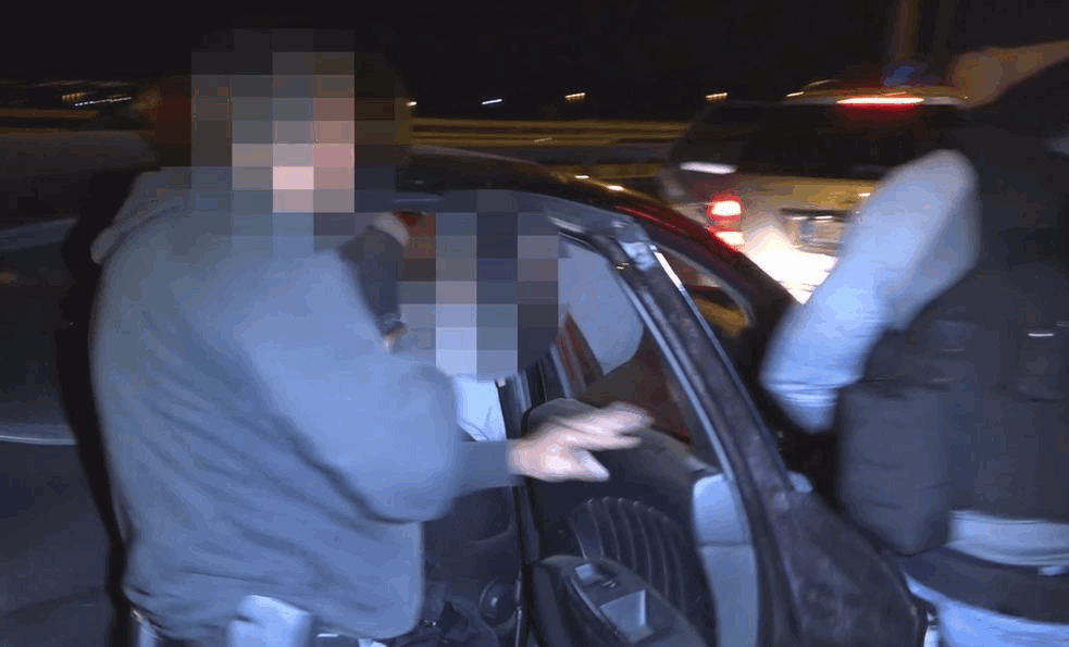ODREĐENO ZADRŽAVANJE DO 48 SATI: Uhapšene dve osobe u Nišu zbog tone rezanog duvana